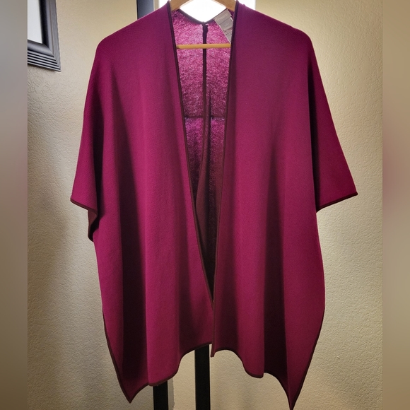 magenta button side open front drape poncho - Picture 1 of 9